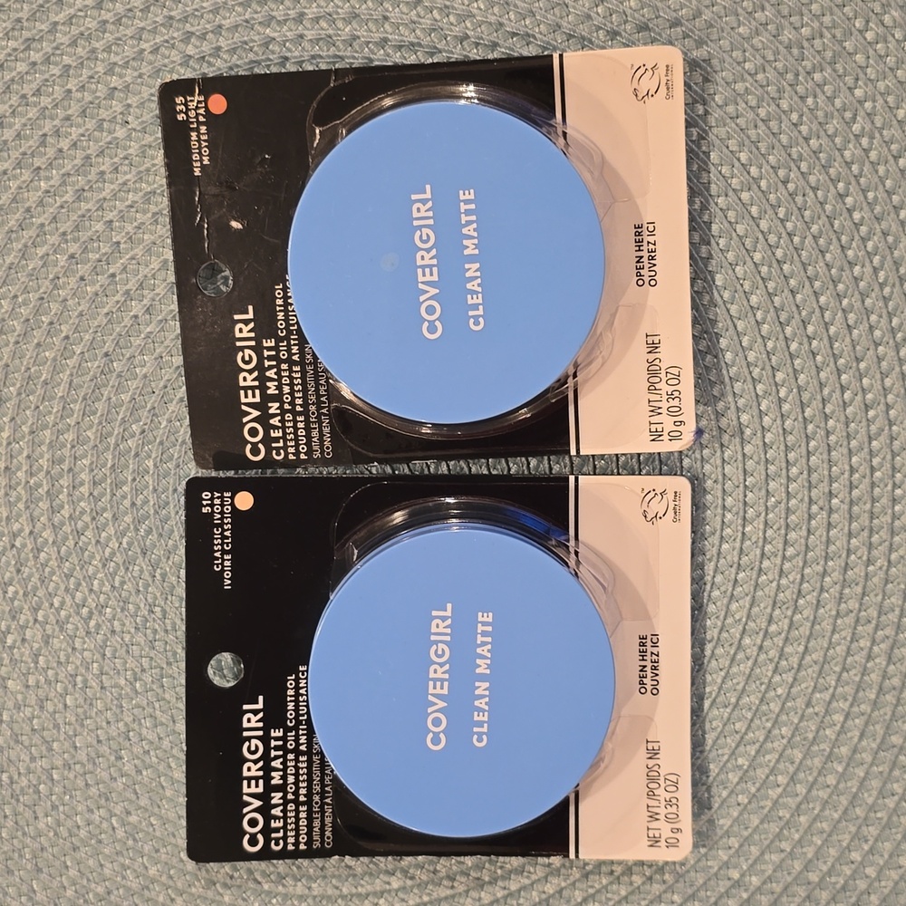 COVERGIRL BRAND CLEAN MATTE WOMEN'S PRESSED POWDER OIL CONTROL BUNDLE OF 2